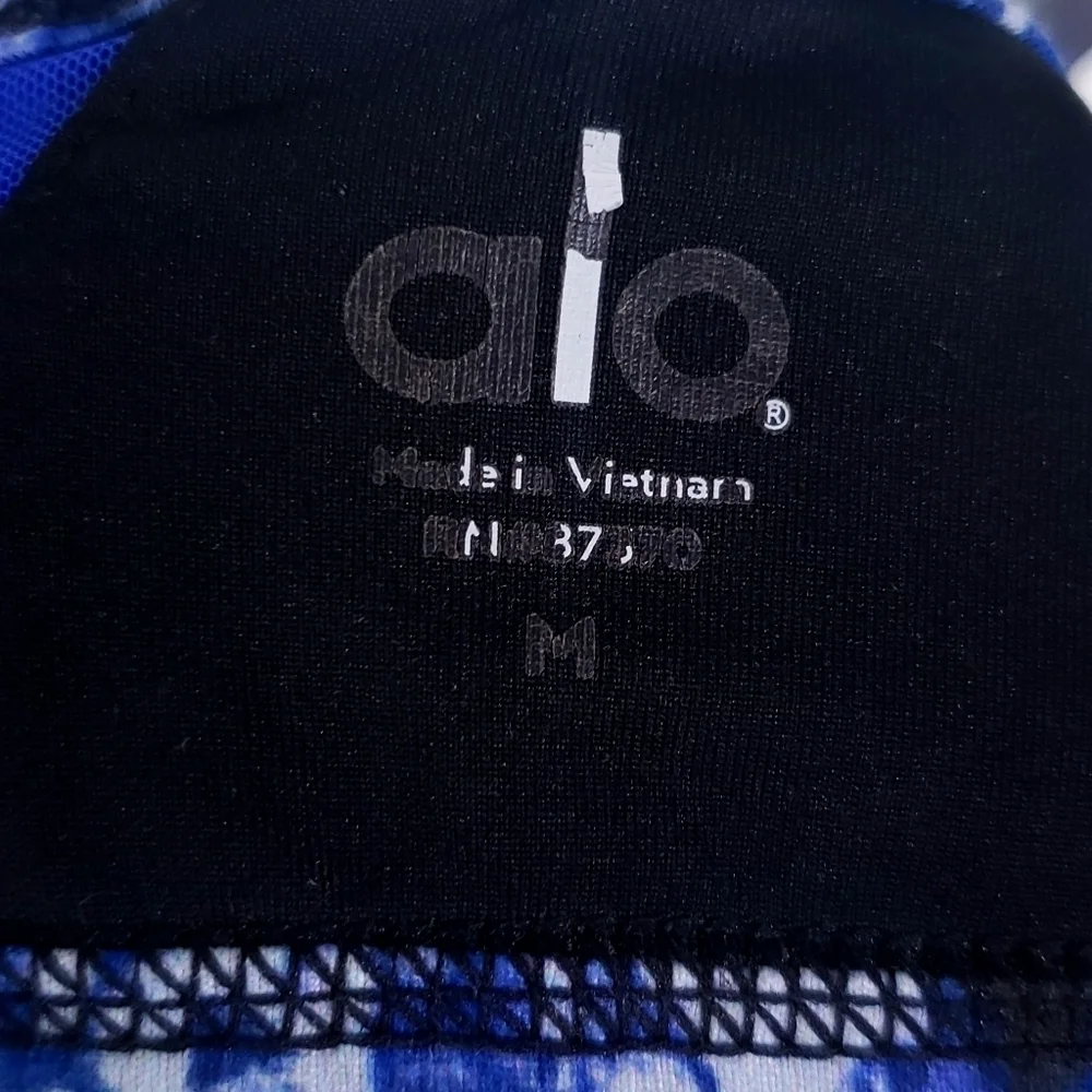 alo mulit strap crossback pullover sports bra szM